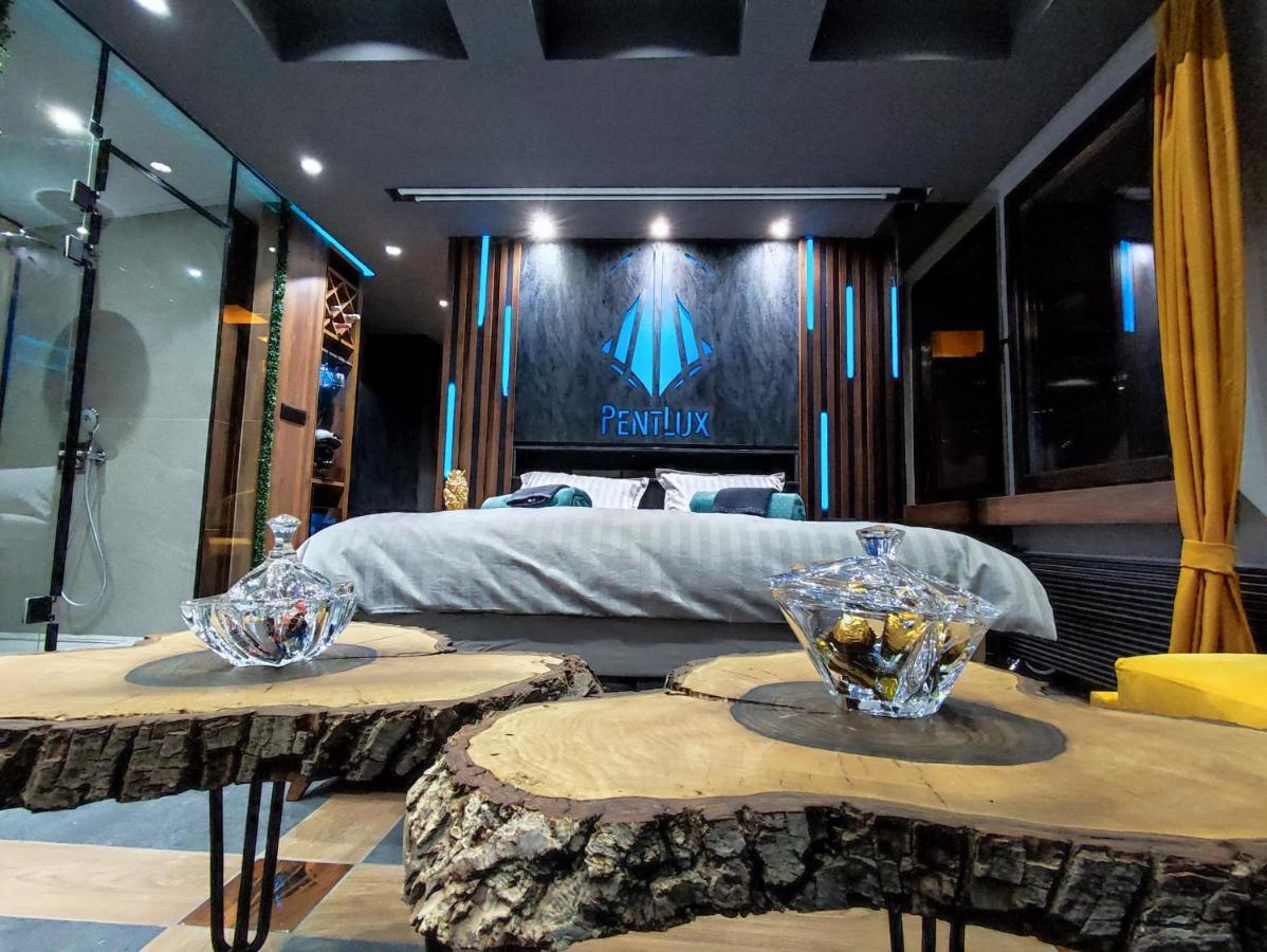 Smart Luxury Penthouse Suites - Private Sauna, Hot-Tub, Home Cinema At The Best Location In Scopia Exterior foto