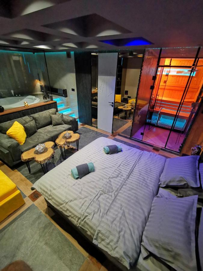 Smart Luxury Penthouse Suites - Private Sauna, Hot-Tub, Home Cinema At The Best Location In Scopia Exterior foto