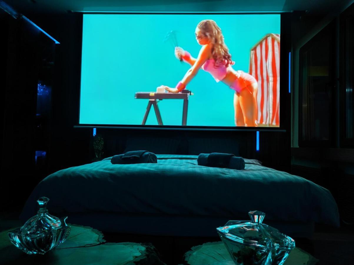 Smart Luxury Penthouse Suites - Private Sauna, Hot-Tub, Home Cinema At The Best Location In Scopia Exterior foto